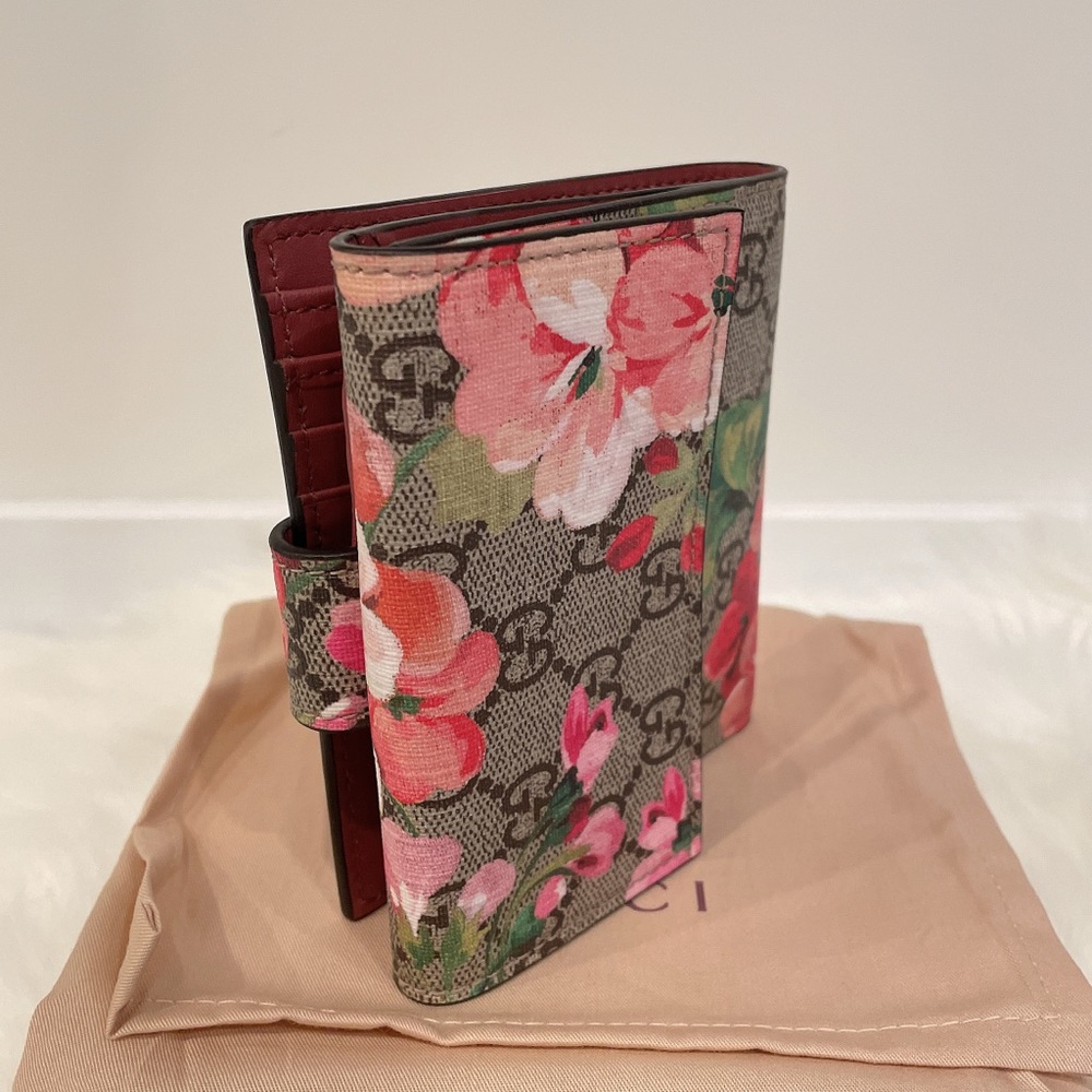 GUCCI 470071 GG Supreme Monogram Blooms Print French Flap Wallet Antique Rose - Picture 2 of 13